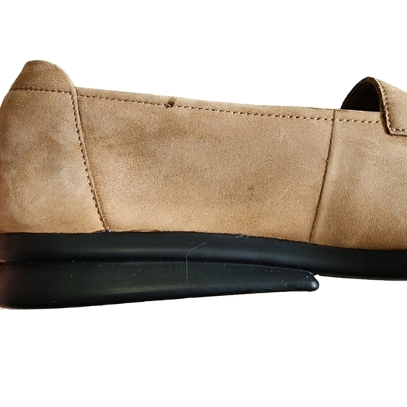 3/$25 Villager by Liz Claiborne Chatty Suede Leather Upper Loafers - 7M - Picture 9 of 11